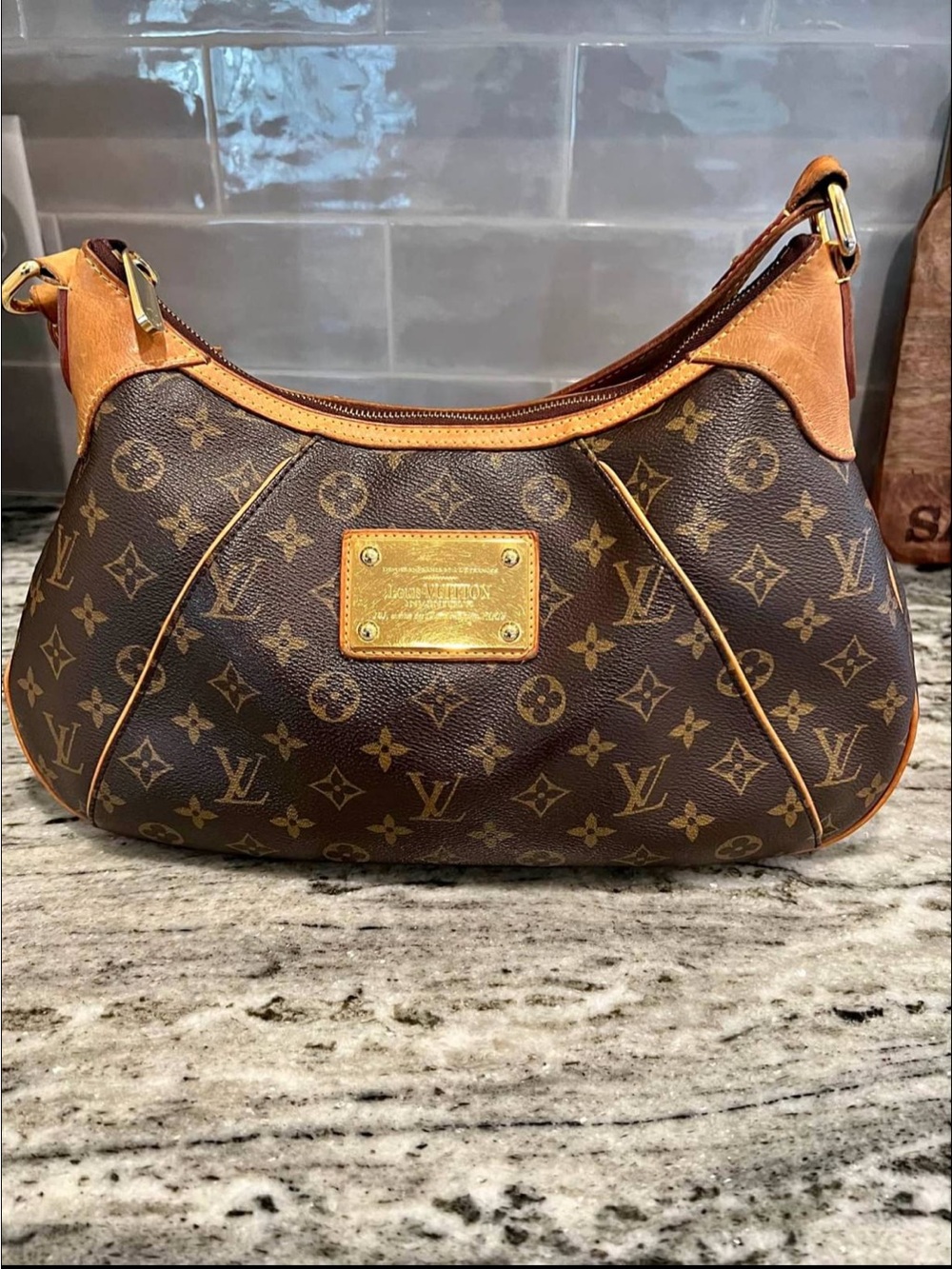 Louis Vuitton Thames GM